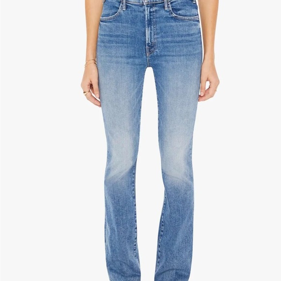 On the road
The hustler sneak - Picture 12 of 12